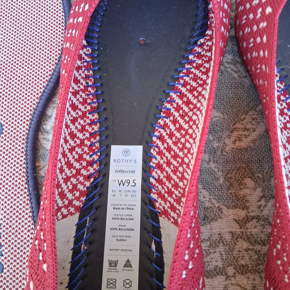 😍 NEW  Rothy's Retired Red Apple Honeycomb In Point Knit Flats. Sz.9 W - Picture 10 of 10